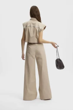 Celenegz Vest