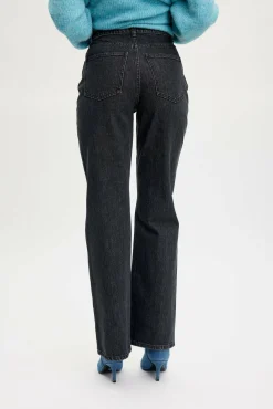 Luciegz Jeans