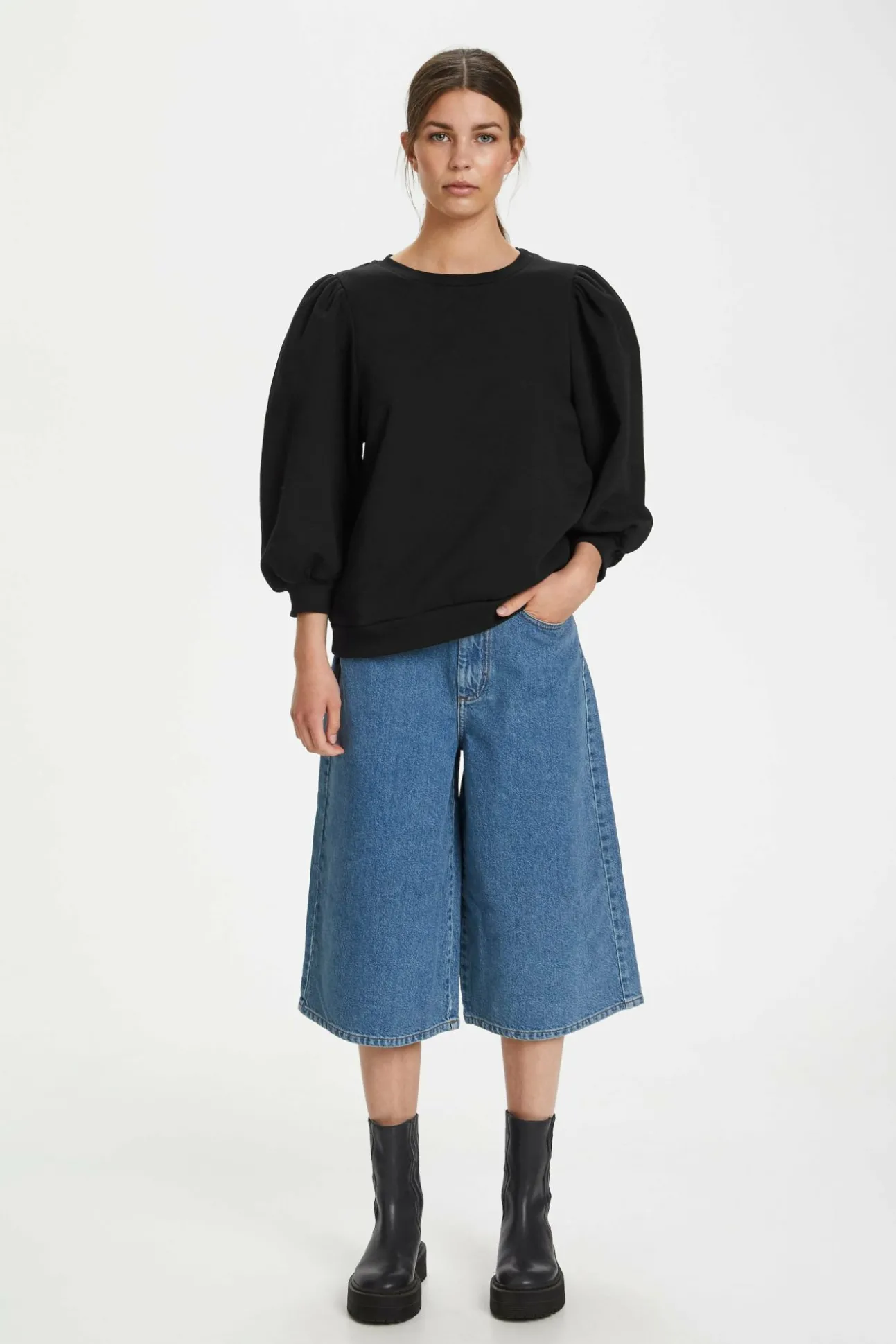 Nankitagz Sweatshirt